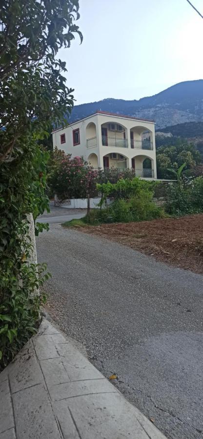 Marina-Anna Studios Afrato Εξωτερικό φωτογραφία