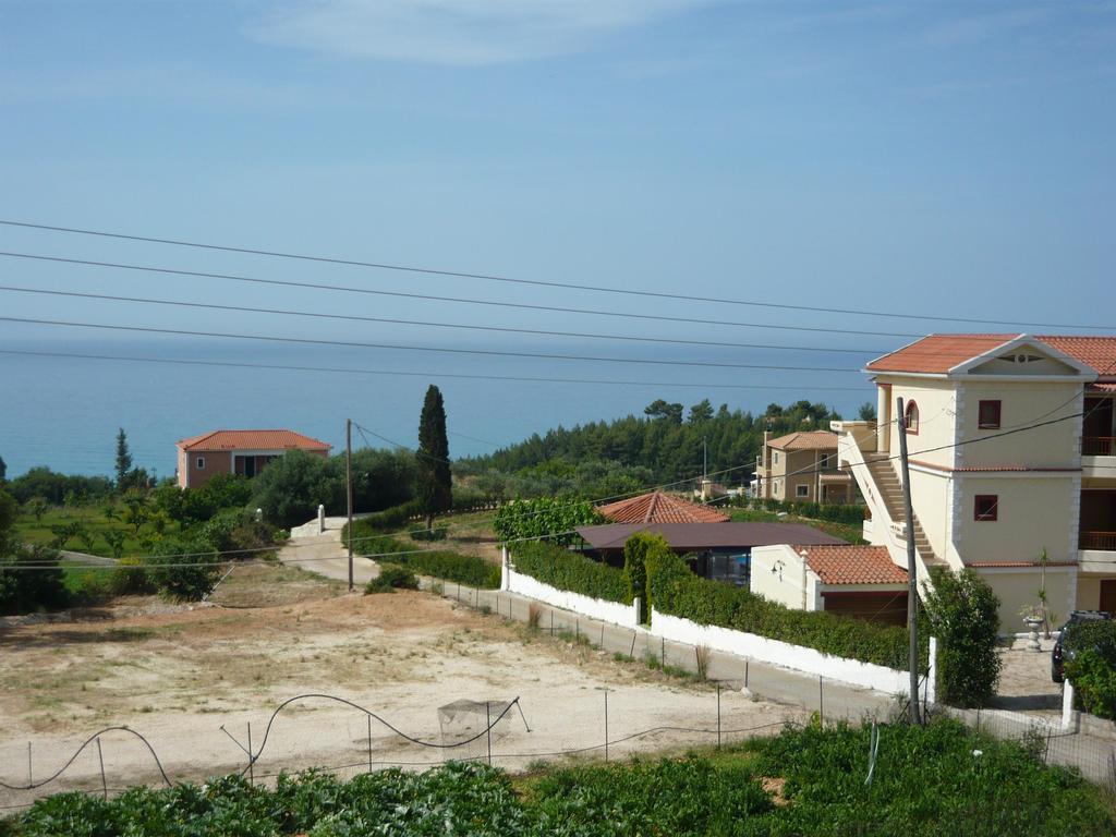 Marina-Anna Studios Afrato Εξωτερικό φωτογραφία